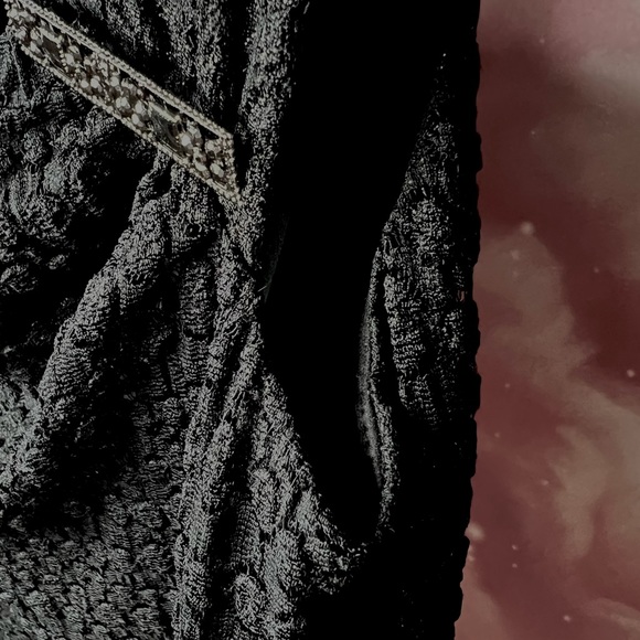 Fancy textured black top with subtle sparkles - Picture 4 of 6